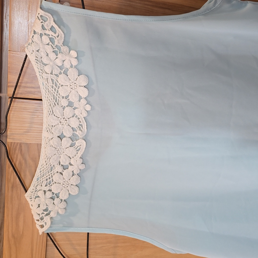 LC Lauren Conrad Light Green Top with Lace and Pearl Details - Picture 3 of 4